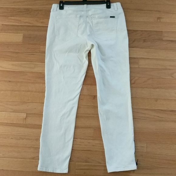 White House Black Market white skimmer pants - Picture 3 of 6